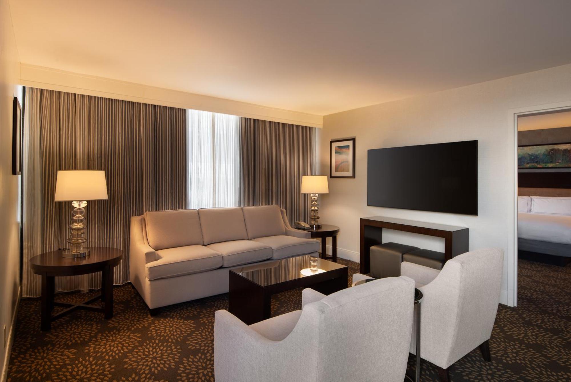 Doubletree By Hilton Washington Dc - Crystal City Arlington Exterior photo